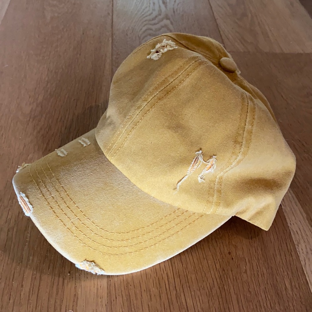 Vintage Look distressed hat